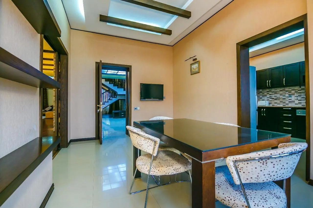 Baku City Center 4. Bedrooms 4. 0*,